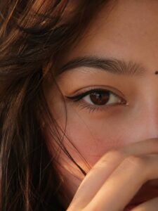 Golden Hour Close-Up Eyes Prompt
